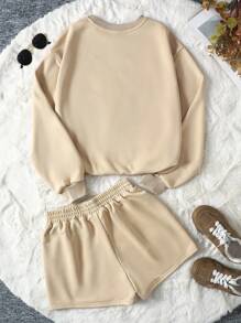 SHEIN 少女卡其色印花圆领运动衫上衣和短裤套装，休闲