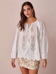 Enchnt Blouse décontractée ample à broderie ajourée blanche pour femmes en automne et hiver. Douce et élégante pour les anniversaires, les fêtes, les déplacements quotidiens, les vacances, la remise des diplômes, le thé de l'après-midi, les garden-parties, les sorties, la rentrée, l'automne - Blanc - Voir 5