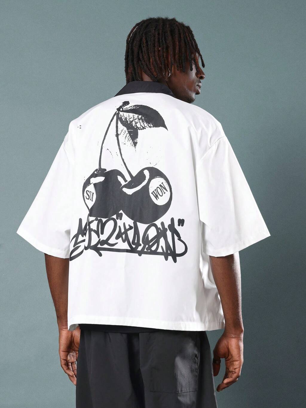 Oversized Short Sleeve Graphic Print Bowling Shirt With Black Collar