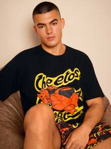 Cheetos X SHEIN 男士休闲字母图案圆领短袖上衣和短裤两件套家居服套装，夏季 - 黑色 - 查看 1
