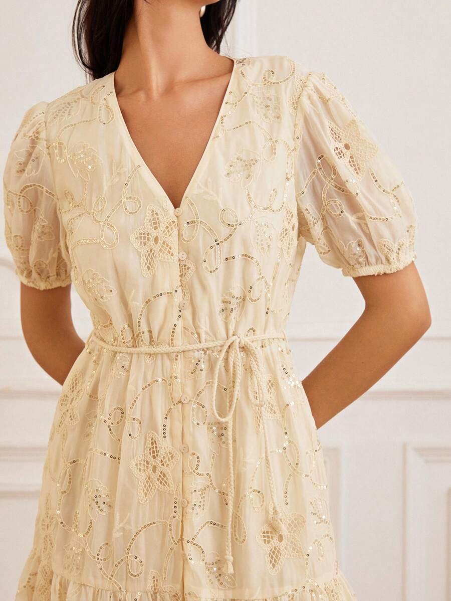 Aveloria Rosie 亮片镂空刺绣度假奢华特种面料多层拼布系带长款宽松短袖连衣裙 - 彩色 - 查看 1