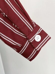SHEIN 3 件套女婴休闲条纹长袖防晒领衬衫、柔软亲肤黑色吊带背心和紧身短裤套装，适合上学、日常穿着和运动 - 酒紅色 - 查看 5