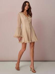 Enchnt 秋季浪漫女式杏色荷叶边前系带喇叭袖迷你连衣裙，甜美优雅，适合度假、约会、节日、派对、毕业典礼、婚礼宾客和海滩，优雅的派对连衣裙，波西米亚风格服装