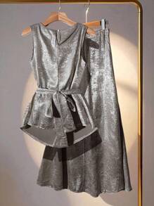 Modelyn 2 件银色亮片不对称垂坠领上衣和垂坠喇叭裙套装 - 銀色 - 查看 2