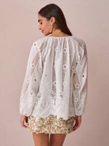 Enchnt Blouse décontractée ample à broderie ajourée blanche pour femmes en automne et hiver. Douce et élégante pour les anniversaires, les fêtes, les déplacements quotidiens, les vacances, la remise des diplômes, le thé de l'après-midi, les garden-parties, les sorties, la rentrée, l'automne - Blanc - Voir 6