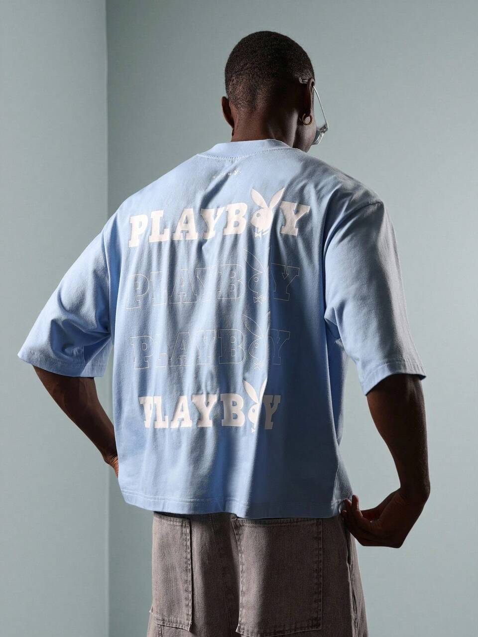 PLAYBOY X SUMWON Camiseta de corte boxy con estampado de logotipo, camiseta casual de algodón con emblema de conejo clásico, edición retro de los 90