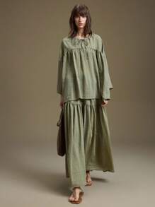 Ontre 现代都市风，简约舒适，条纹面料，薄荷绿，圆领，半袖，女士上衣，休闲衬衫，褶皱领口，日常穿着，通勤，休闲，商务休闲，2025新款，初秋商务休闲女装，办公室低调老钱风，轻松气质，高端都市通勤，高品质机场女装，高端面料，高端通勤女装 - 綠色 - 查看 4