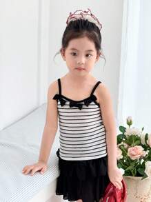 SHEIN 年轻女孩日常休闲黑白条纹蝴蝶结装饰吊带背心和荷叶边下摆迷你裙套装 - 黑與白 - 查看 4
