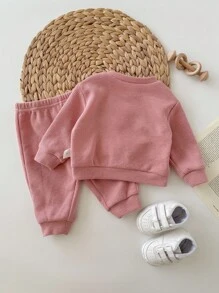 SHEIN Bộ 2 món áo nỉ in chữ và quần nỉ cho bé gái sơ sinh - Hồng - Xem 2