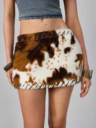 J-Fashion Women's Retro Hippie Festival Cow Print Fuzzy Fabric Mini Low Waist Skirt