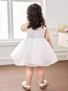 SHEIN Baby Girl Woven Solid Color Splice Mesh Snug Fit Dress - White - View 2