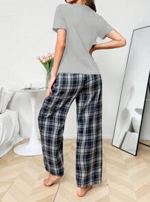 SHEIN 2 件套休闲补丁印花短袖衬衫，带装饰 U 领和裤子家居服套装女士睡衣格子睡裤女士家居服家居服女士秋季睡衣女士 - 灰色 - 查看 2