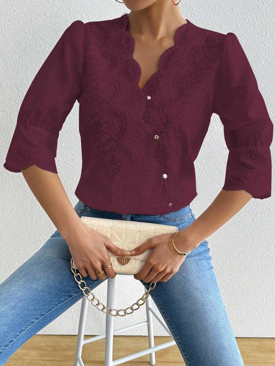 Chiquease 夏季休闲纯色刺绣衬衫，适合大学生穿着。