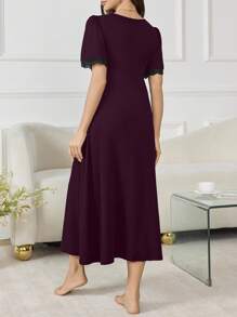 Moonlight&Mama 孕妇V领蕾丝拼接A字长款睡袍 - 酒紅色 - 查看 2