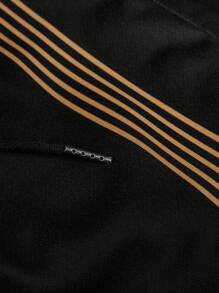 Manfinity Sporsity Conjunto de 2 piezas para hombre: camiseta casual de manga corta y cuello redondo con estampado de letras, y shorts con cordón en la cintura
