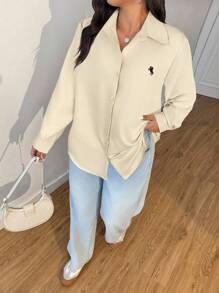 SHEIN EZwear 大码女式春夏骑士印花长袖单排扣衬衫 - 米色 - 查看 5