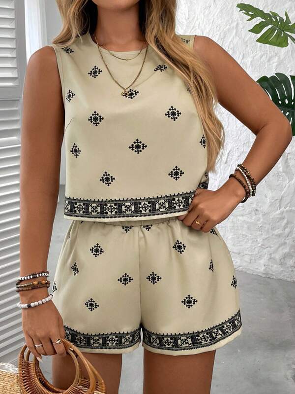 SHEIN PETITE CURVE Plus Size Casual Fashion Sleeveless Top And Loose Shorts 2 Pieces Set