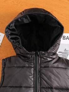 SHEIN 儿童青少年男童休闲加厚立领无袖绗缝羽绒背心，冬季外套，儿童背心，男童背心，黑色儿童背心，儿童连帽背心，儿童羽绒背心，开学第一天，开学季，男童，青少年，开学第一天，青少年，亲子装，适合儿童，冬季，秋季 - 黑色 - 查看 3