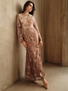 Anewsta 优雅花卉刺绣网眼鱼尾连衣裙