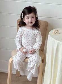 Dazy Kids Baby Girl Ditsy Floral Frill Trim Sleeve Top And Pants Pajama Set,Toddler Fall Clothes