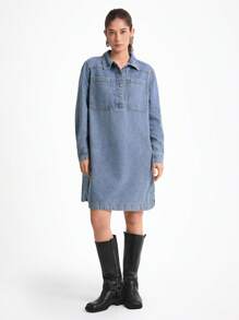 女式纽扣前襟半开襟长袖口袋宽松休闲牛仔连衣裙 - 淺色水洗藍 - 查看 3