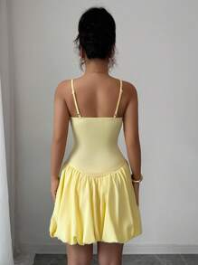 Chiquease 女士夏季可调节吊带修身低腰泡泡南瓜下摆黄色连衣裙 大学夏季连衣裙 - 黃色 - 查看 2