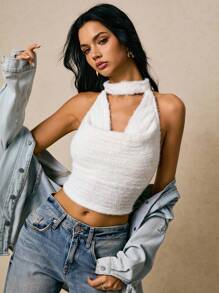 Poéselle 白色吊带背心，翻领上衣，垂领上衣，毛绒针织露脐吊带短款上衣，颈圈领口 | 柔软绒毛无袖背心，毛绒露脐上衣，白色吊带背心，绒毛针织上衣，冬季外出上衣，柔软针织背心，休闲简约纯色性感吊带上衣，适合日常穿着、外出、通勤、约会、婚礼、派对、度假等各种场合，秋季女装 - 白色 - 查看 7