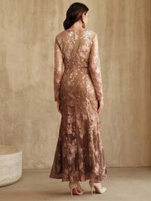 Anewsta 优雅花卉刺绣网眼鱼尾连衣裙