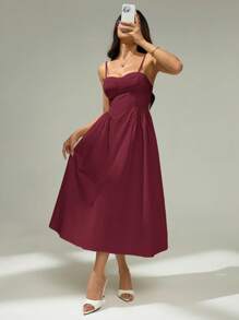 SHEIN PETITE 女式休闲纯色腰部收腰吊带连衣裙，夏季 - 酒紅色 - 查看 2