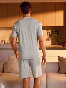 Manfinity Underwear&Sleepwear Basics 純色短袖t卹和短褲男士休閒居家服裝,適用於夏季