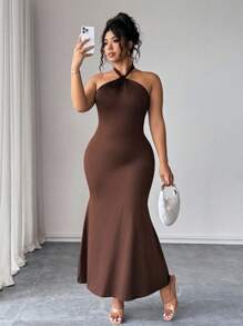 SHEIN PETITE CURVE Đầm suông cổ yếm đuôi cá màu trơn cỡ lớn cho nữ thanh lịch - Cà phê nâu - Xem 3