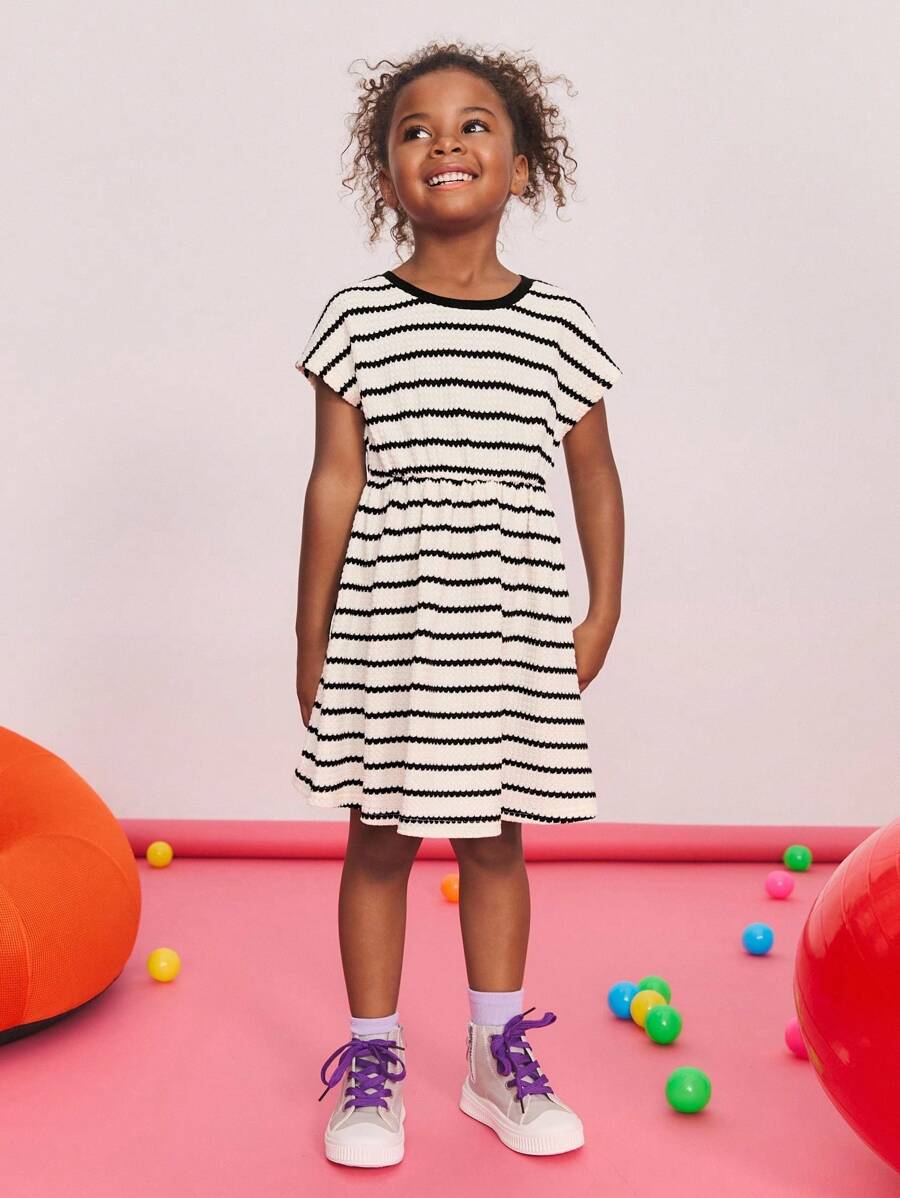 SHEIN Young Girl Simple Comfortable Fitted Casual Round Neck Contrast Stripe Waist Midi Dress ,Back To School Season, Christmas - Black and White - View 1