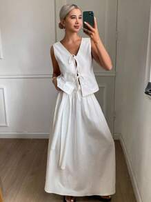 DAZY 2 件套女士纯色修身系带 V 领无袖背心和伞裙休闲度假套装，秋季 - 白色 - 查看 1