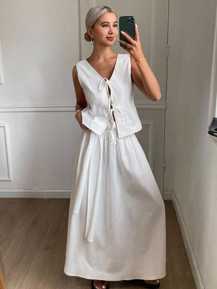 2pcs Women Solid Color Fitted Belted V-Neck Sleeveless Vest & Umbrella Skirt Casual Vacation Outfit Set, Autumn