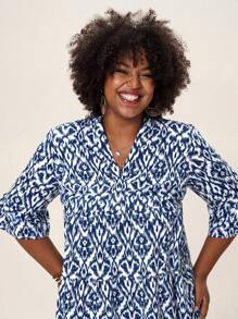 Comfylo Plus Size Women Holiday Casual Allover Print Notched Neck Flared Sleeve Long Dress For Summer - Blue and White - View 6