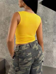 SHEIN Áo crop top ôm vừa vặn mùa hè in chữ và cổ khoét hở dành cho nữ - Màu vàng - Xem 2