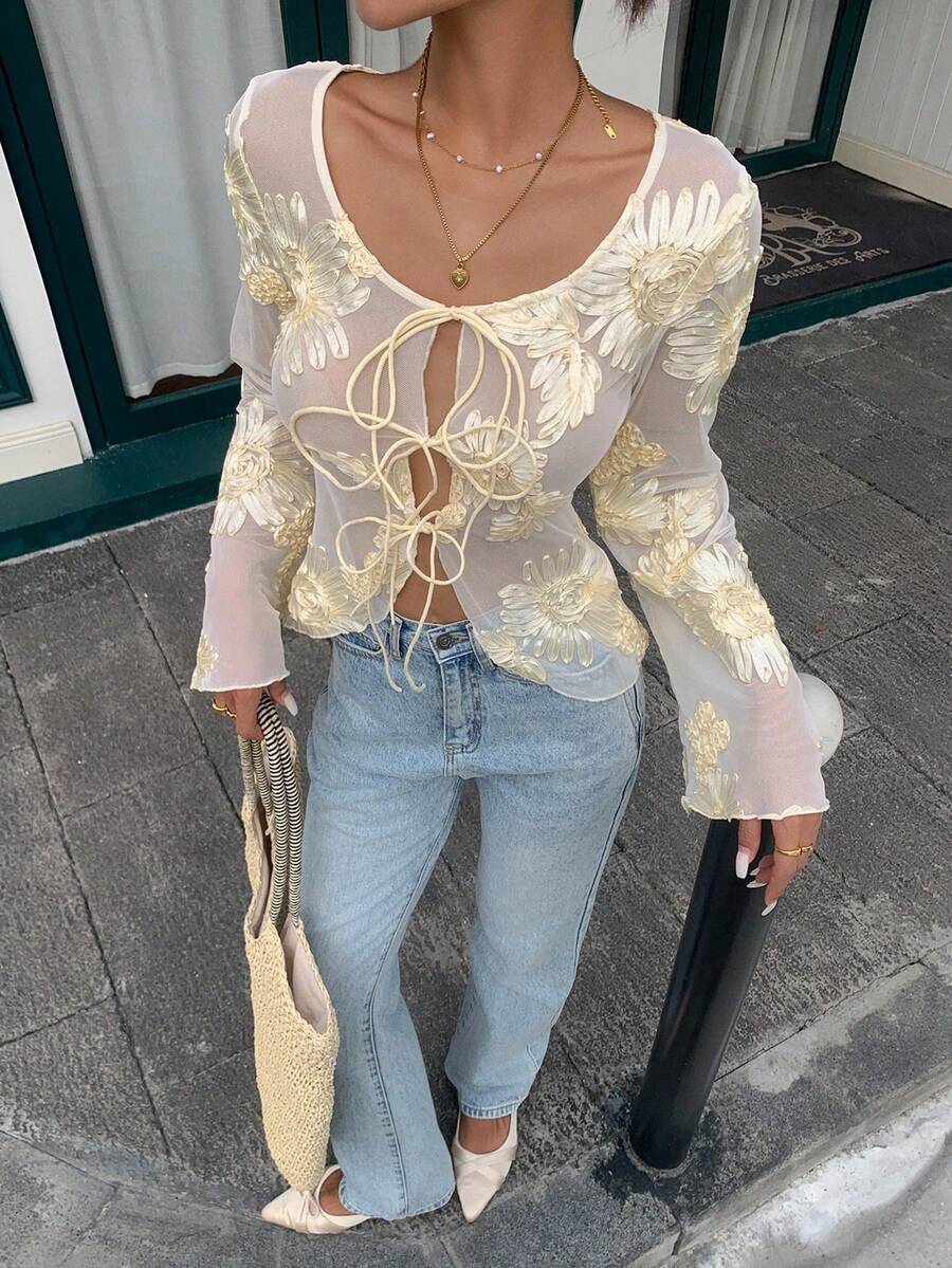 SHEIN Frenchy بلوزة أزهار شبكية بأكمام طويلة وعقدة أمامية موضة للسيدات - لون مشمشي - مشاهدة 1