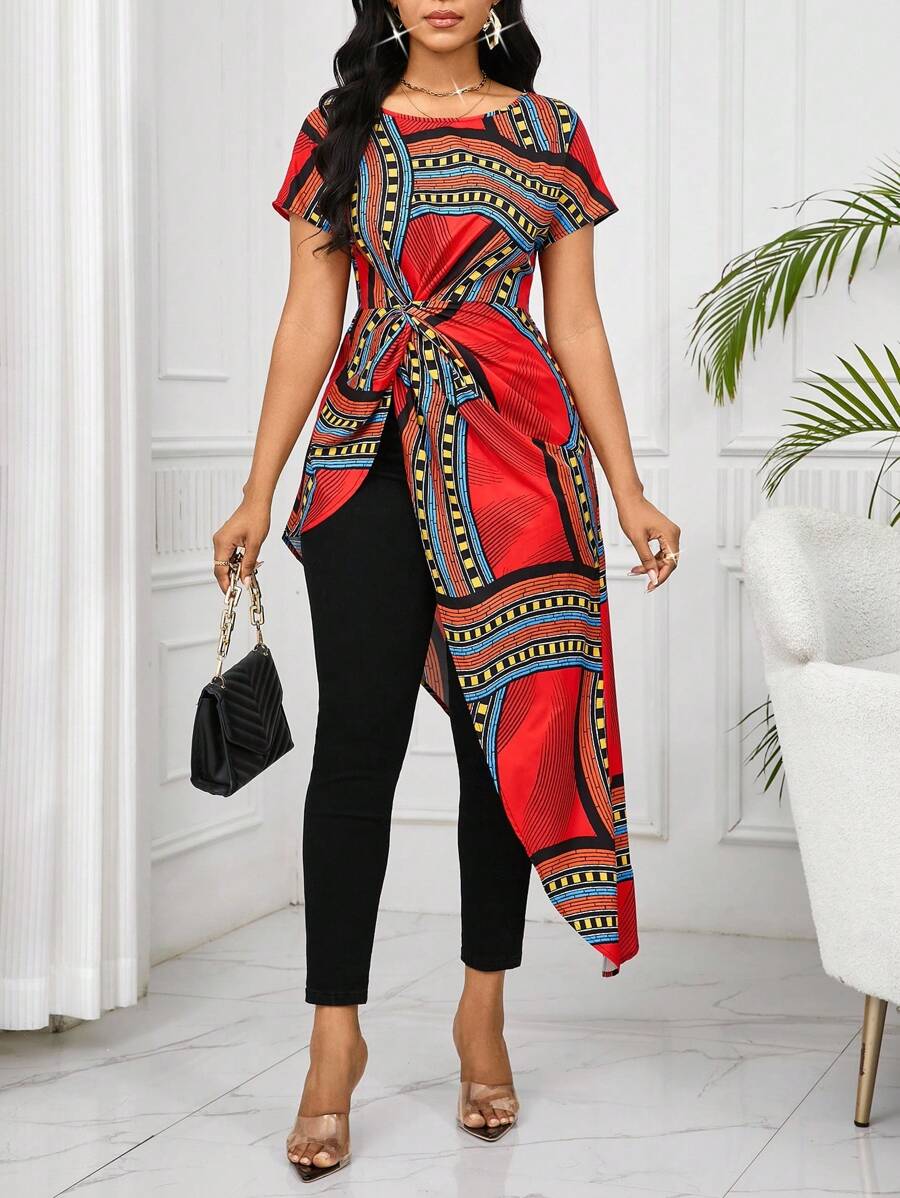 SHEIN Lady Áo sơ mi nữ cổ tròn tay ngắn, viền xoắn bất đối xứng, in họa tiết - Nhiều màu - Xem 1