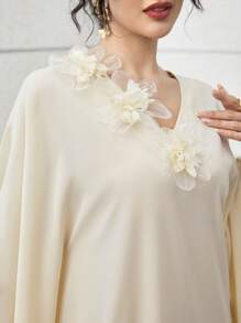 Al Najma 女式宽松花卉装饰蝙蝠袖阿拉伯风格连衣裙 - 杏色 - 查看 1