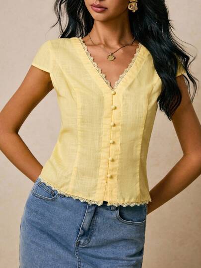 Poéselle 女士纯色撞色蕾丝V领短袖单排扣衬衫