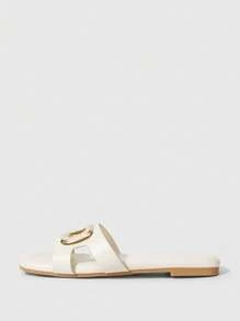 Sleekvia Sandales plates décorées de métal pour femmes, style décontracté d'été