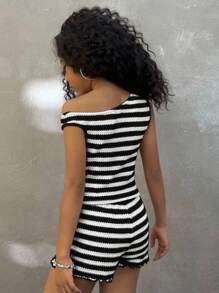 Coolane Kids Tween Girls Soleia 2 件套节日条纹针织不对称肩部修身上衣和超低腰紧身短裤，适合派对、圣诞节、情人节、约会、海滩、游轮、狂欢节、复活节 - 黑與白 - 查看 7