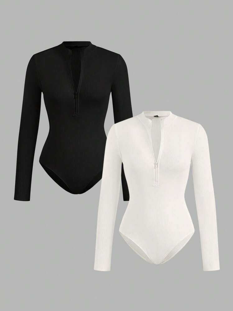 SHEIN EZwear Ensemble de 2 pièces noir et blanc pour femmes. Un body décontracté à manches longues, col haut, mi-boutonné et à fermeture à glissière.
