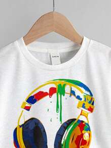 SHEIN Young Boy Casual Cartoon Headphone Print Short Sleeve T-Shirt And Shorts Set, Suitable For Summer