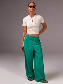 Athîral Women Solid Color Ruffle Fitted Hooded Short Sleeve Sweater,Sports Girls,Going Out Tops,Streetwear,Autumn,Winter Clothes