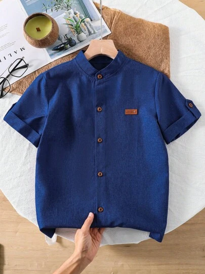 SHEIN Genkimix Kids 1 件青少年男童立领经典蓝色纯色休闲短袖衬衫，春夏