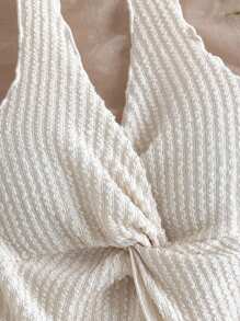 SHEIN Tween Girls Casual Minimalist Comfy Halter Neck Sleeveless Asymmetrical Hem Tank Top