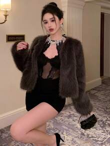 DAZY Women's Fashionable Short Fluffy Coat, Autumn/Winter Jacket Fluffy Coat