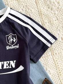 SHEIN Áo thun cotton bó sát co giãn cổ tròn cho bé gái tuổi teen, màu đỏ tía, phong cách đại học, họa tiết khẩu hiệu ruy băng, vá vá - Màu xanh hải quân - Xem 5