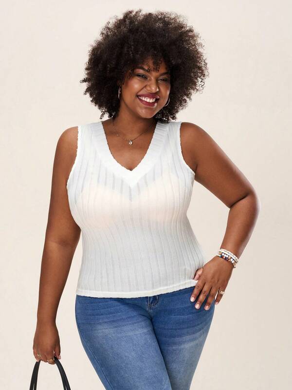 Comfylo Soft Brushed V-Neck Sleeveless Plus Size Tank Top